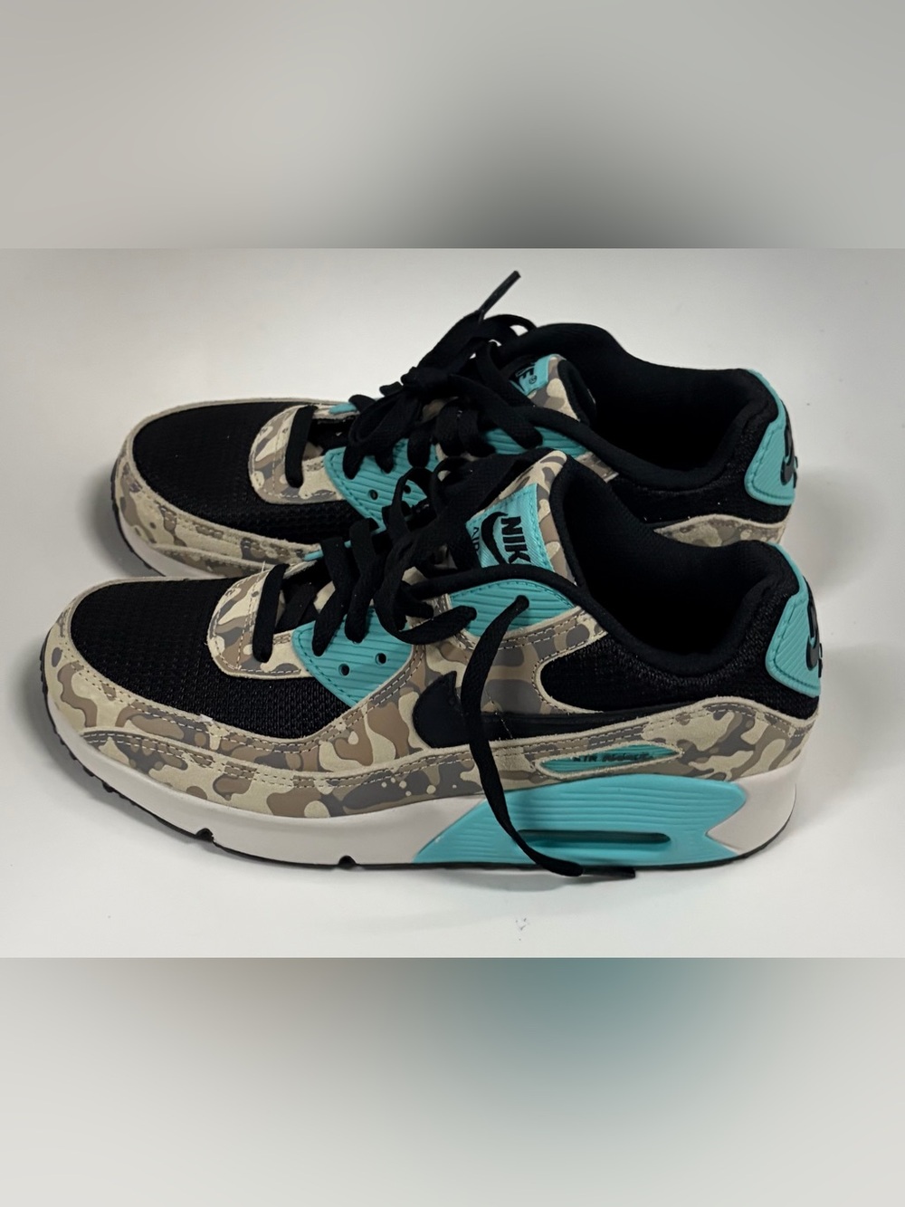 Nike Air Max 90 GS Camo Pack Aurora Green Size 6.5Y